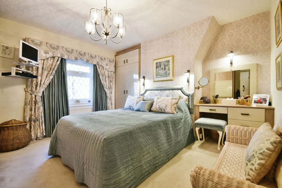 1 bedroom Mid Terrace House for sale, Apethorn Lane, Hyde, SK14 £240,000