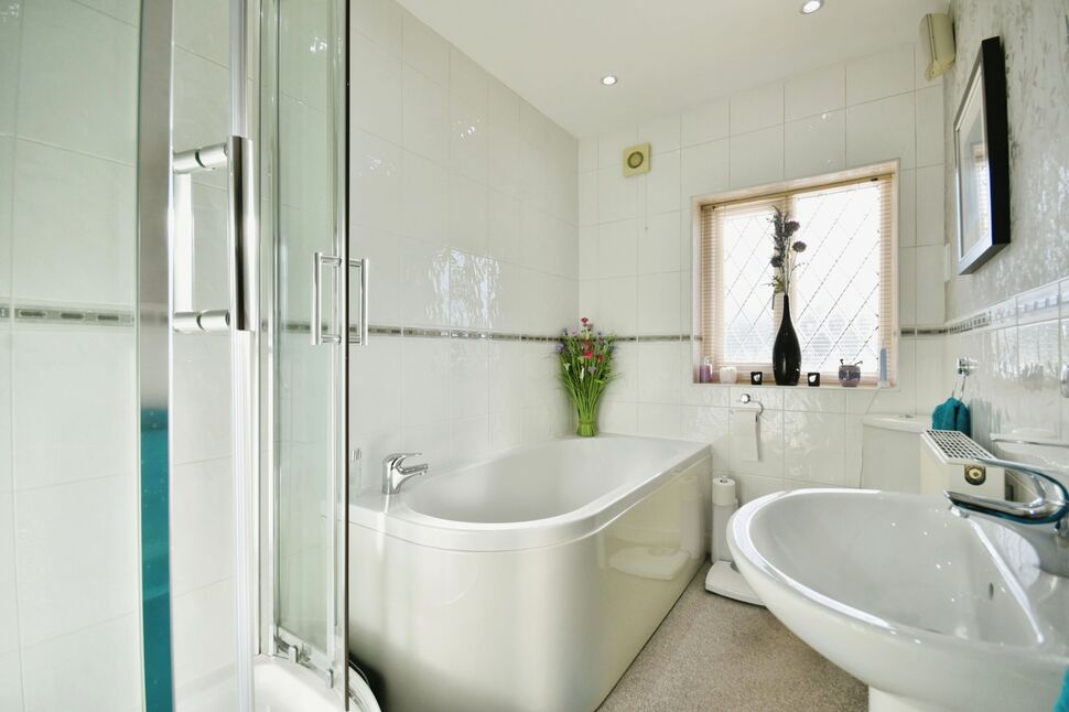 1 bedroom Mid Terrace House for sale, Apethorn Lane, Hyde, SK14 £240,000