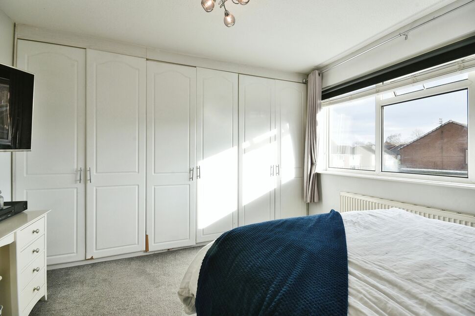 2 bedroom Semi Detached House for sale, Ravenwood Drive, Audenshaw, M34