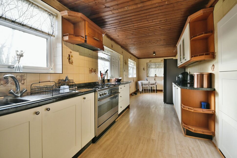 4 bedroom Detached House for sale, Danby Road, Hyde, SK14 £460,000