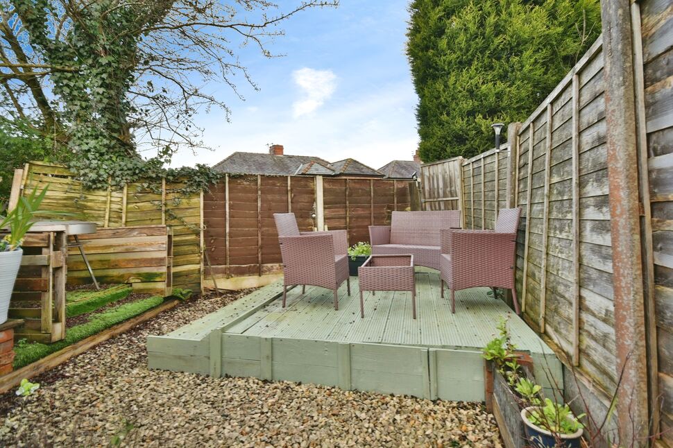 3 bedroom Semi Detached House for sale, Avenue, Hyde, SK14 £