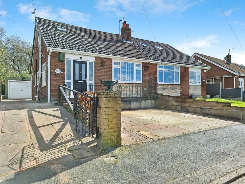 3 bedroom Semi Detached House for sale, Primrose Crescent, Hyde, SK14 £250,000