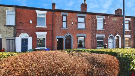 Haughton Green Road, 4 bedroom Mid Terrace House for sale, £240,000