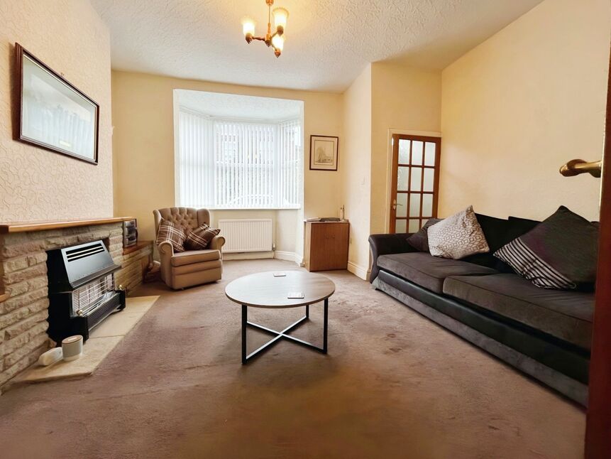 2 bedroom Mid Terrace House for sale, Stockport Road, Hyde, SK14 £160,000
