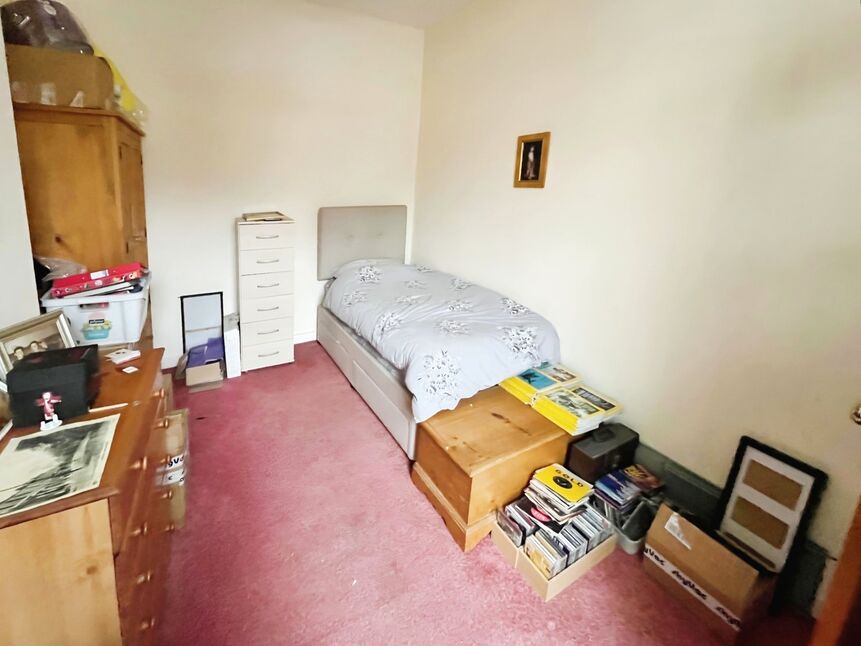 2 bedroom Mid Terrace House for sale, Stockport Road, Hyde, SK14 £160,000