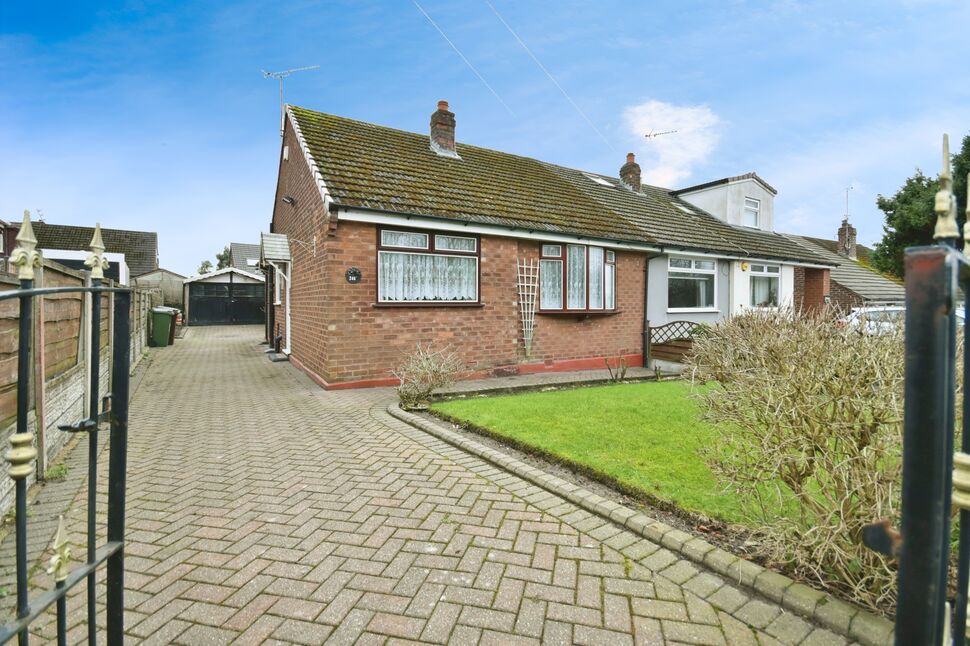 2 bedroom Semi Detached Bungalow for sale, Victoria Street, Hyde, SK14