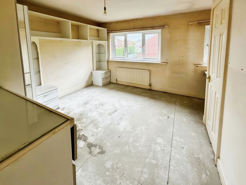 2 bedroom Semi Detached House for sale, Durham Close, Dukinfield, SK16 £150,000