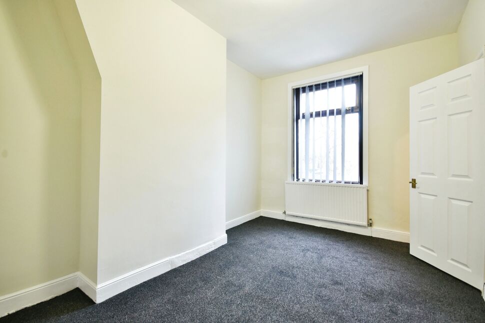 3 bedroom Mid Terrace House for sale, Seymour Street, Denton, M34 £