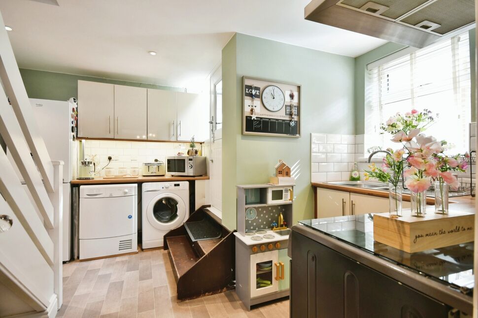 2 bedroom End Terrace House for sale, Joel Lane, Hyde, SK14 £190,000