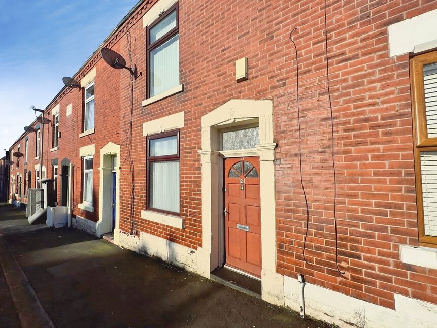 Main image of 2 bedroom House to rent, Lindsay Street, Stalybridge, Greater Manchester, SK15