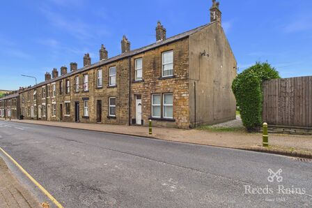 Market Street, 1 bedroom Flat to rent, &pound;700 pcm