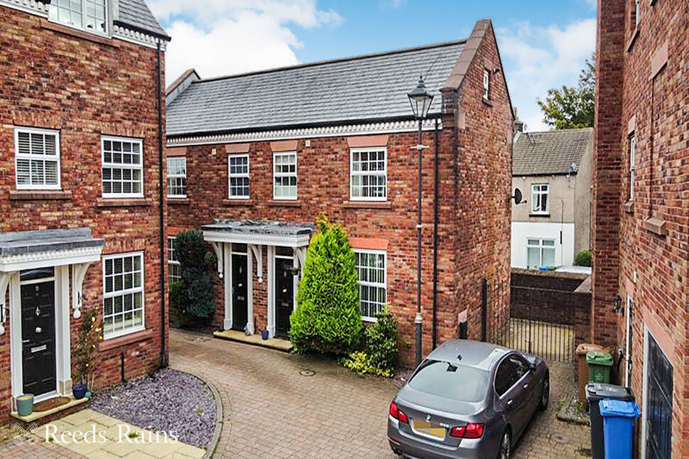 Main image of 2 bedroom Semi Detached House for sale, Fern Bank Court, Fern Bank Street, Greater Manchester, SK14