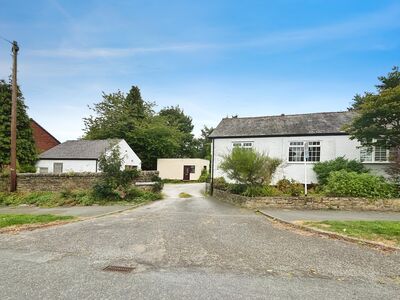 2 bedroom Semi Detached Bungalow for sale