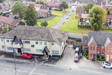 Mottram Road, 2 bedroom End Terrace House for sale, £275,000