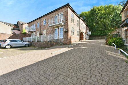 1 bedroom  Flat for sale