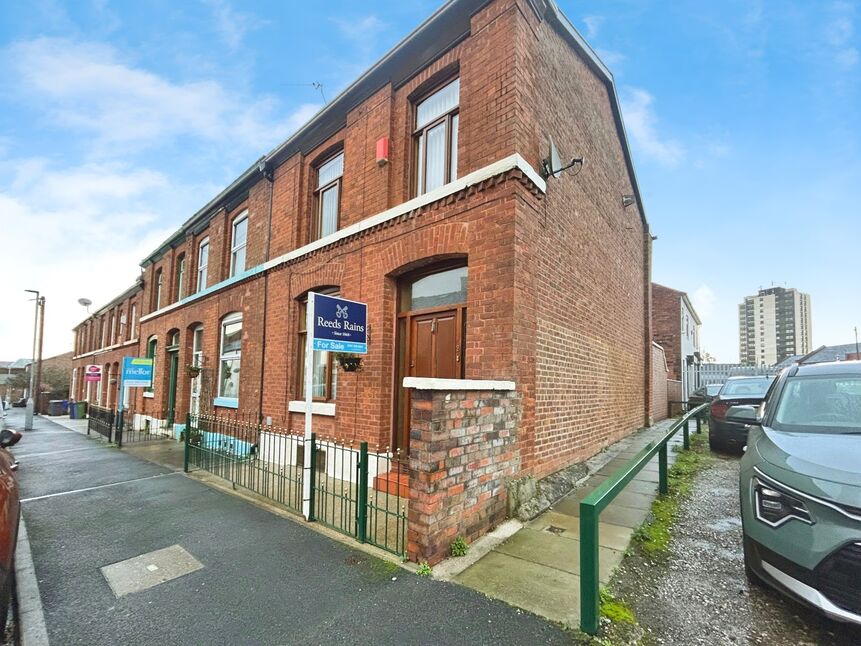 Main image of 2 bedroom End Terrace House for sale, Norfolk Street, Hyde, Greater Manchester, SK14