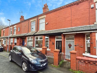 2 bedroom Mid Terrace House for sale