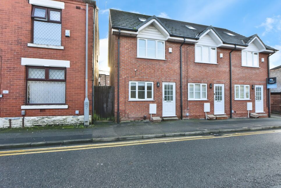 Main image of 3 bedroom End Terrace House for sale, Annan Street, Denton, Greater Manchester, M34