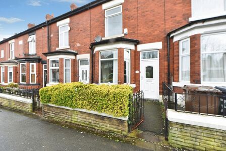 2 bedroom Mid Terrace House for sale