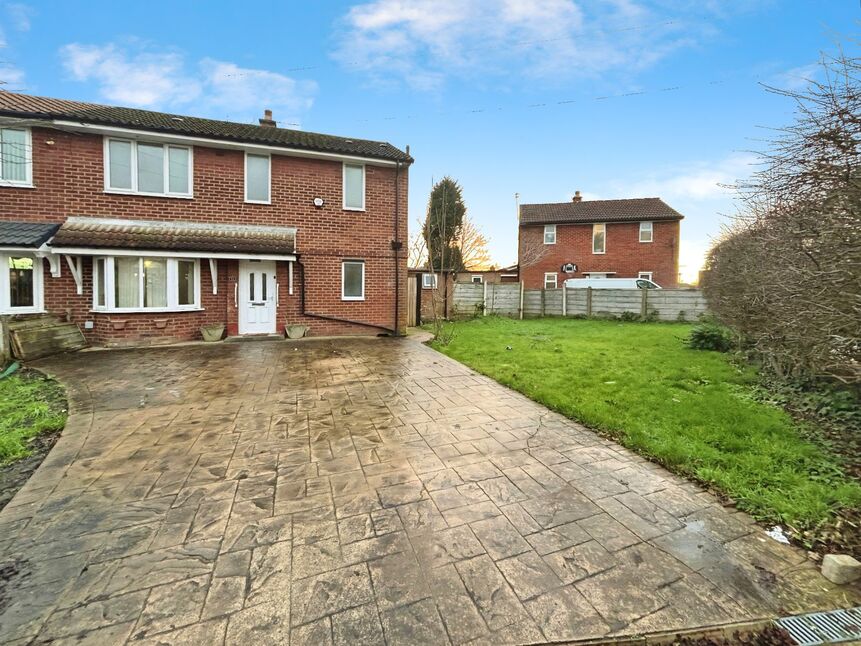 Main image of 3 bedroom End Terrace House for sale, Somerset Road, Droylsden, Greater Manchester, M43