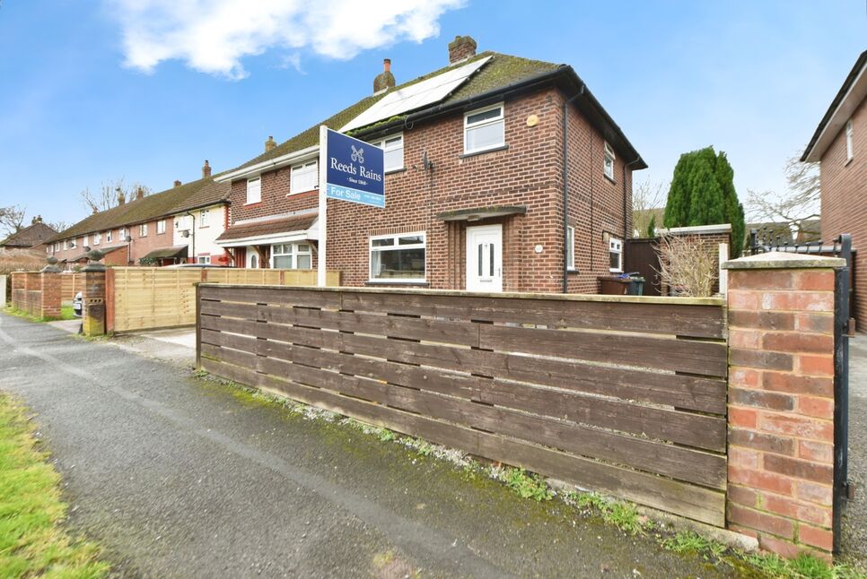 Main image of 3 bedroom Semi Detached House for sale, Harbour Farm Road, Hyde, Greater Manchester, SK14