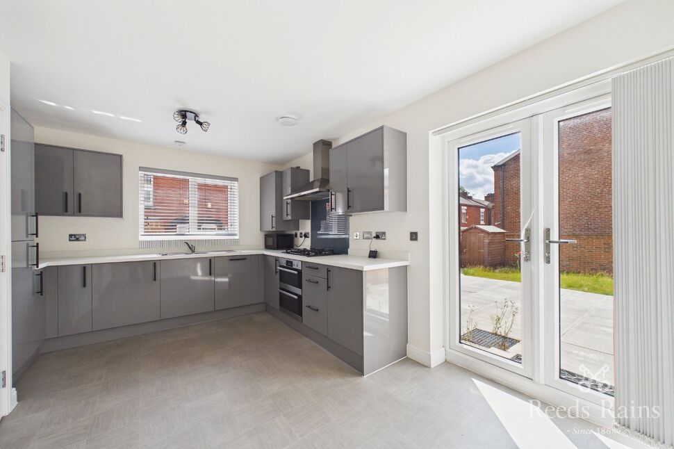 Kitchen / Dining Room
