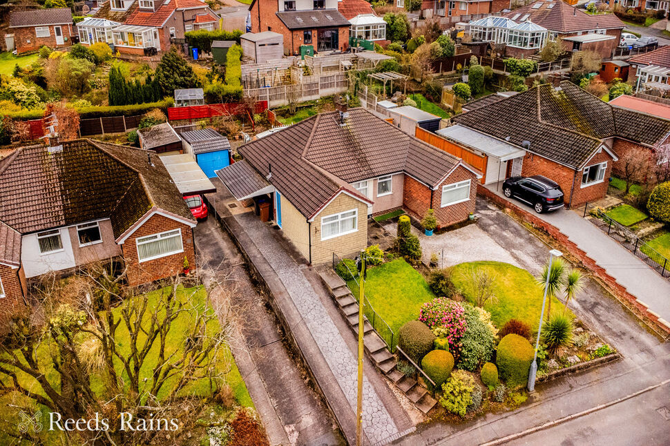 Main image of 1 bedroom Semi Detached Bungalow for sale, Hollins Avenue, Hyde, Greater Manchester, SK14