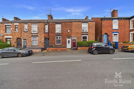 Two Trees Lane, 2 bedroom Mid Terrace House for sale, &pound;210,000
