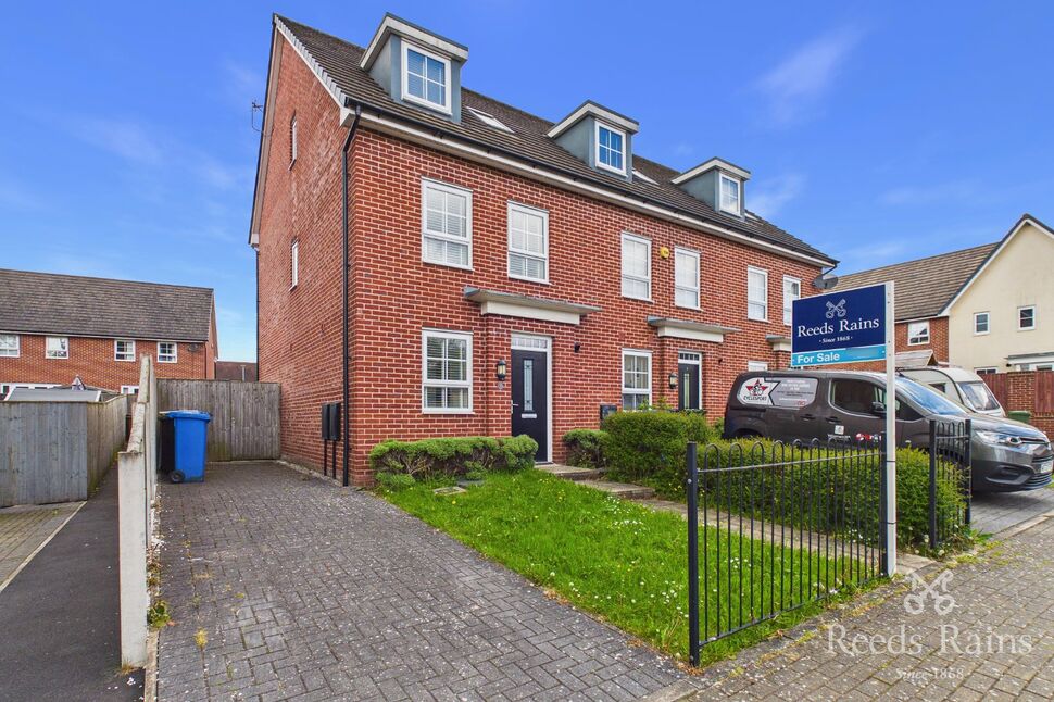 4 bedroom End Terrace House for sale