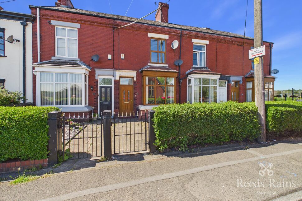 Main image of 3 bedroom Mid Terrace House for sale, Lumb Lane, Droylsden, Greater Manchester, M43