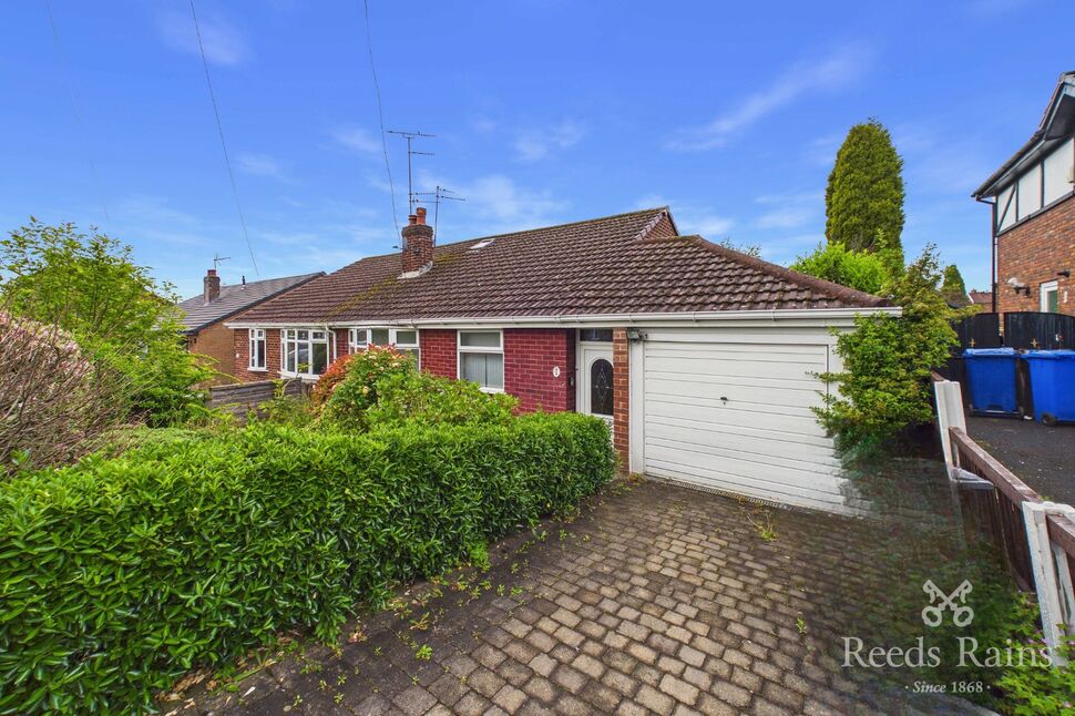2 bedroom Semi Detached Bungalow for sale