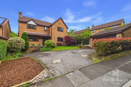 Oaklands Road, 4 bedroom Detached House for sale, &pound;520,000