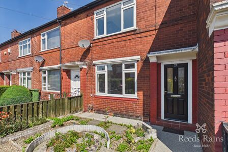 Mount Pleasant Road, 3 bedroom Mid Terrace House to rent, &pound;1,100 pcm