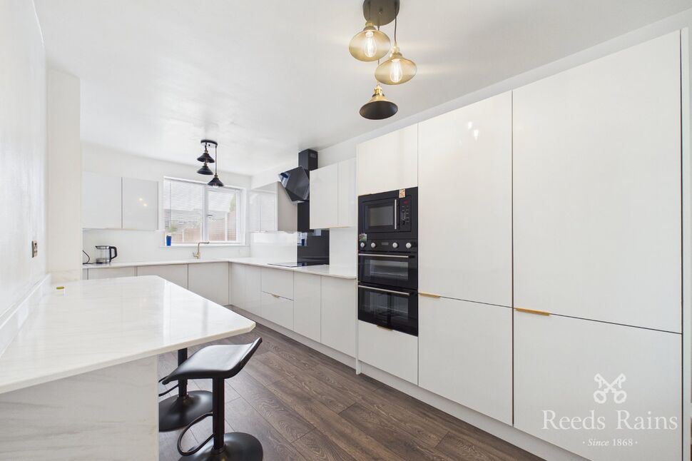 Kitchen / Breakfast room