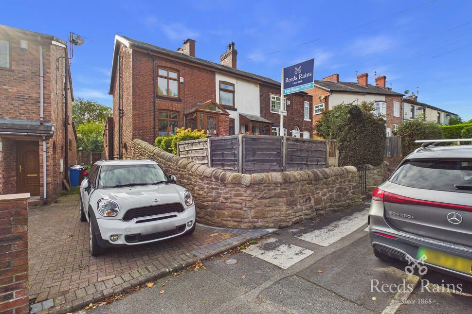 Main image of 3 bedroom End Terrace House for sale, Talbot Road, Hyde, Greater Manchester, SK14