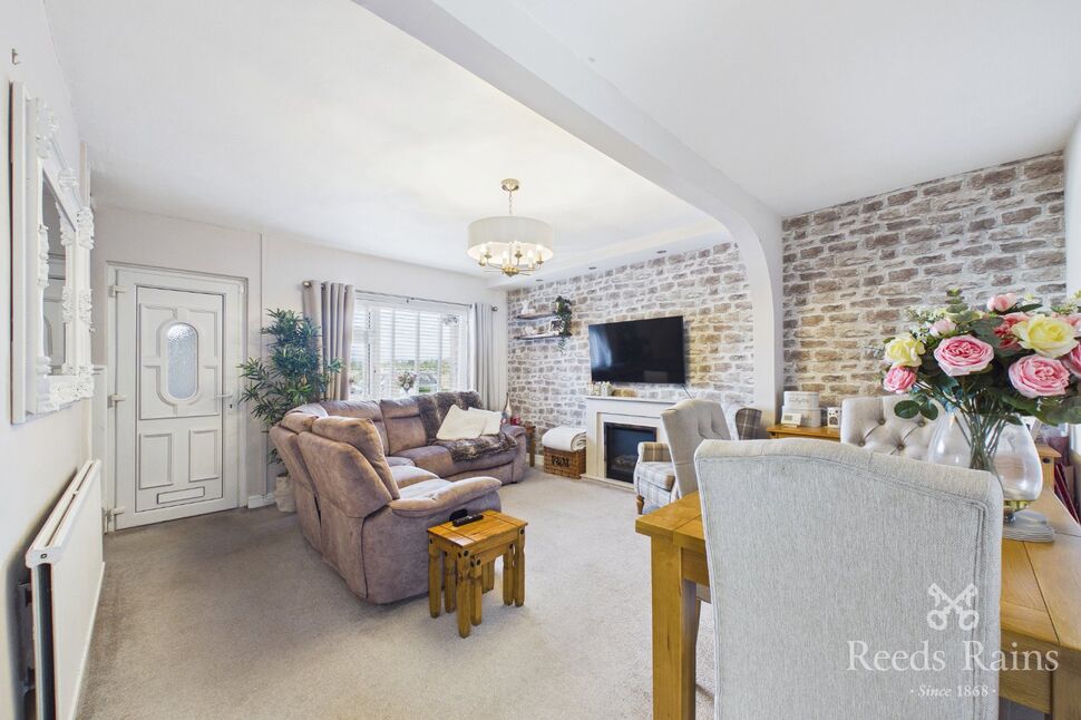 Lounge / Dining Room