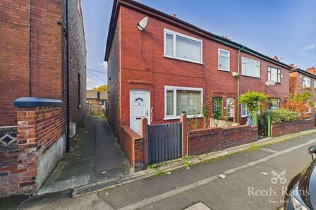 2 bedroom End Terrace House for sale