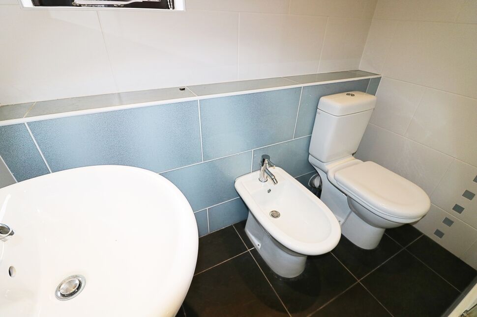 En-Suite Shower
