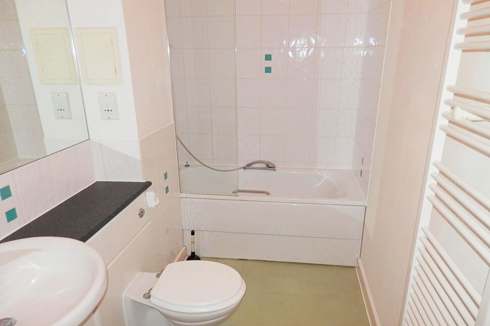 Bathroom / WC