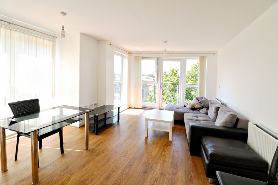 Living Room / Dining Room