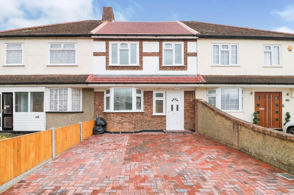 Main image of 3 bedroom House to rent, Ardleigh Green Road, Hornchurch, Essex, RM11