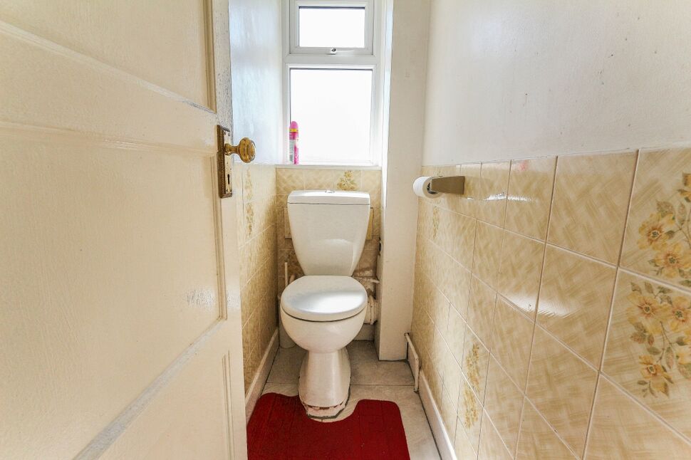 Cloakroom / WC