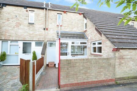 Moretons, 3 bedroom Mid Terrace House to rent, &pound;1,700 pcm