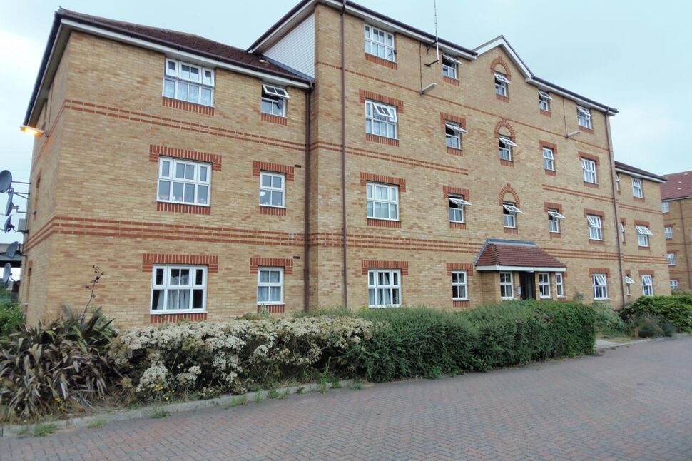 Main image of 2 bedroom Flat to rent, Bluebell Way, Ilford, Essex, IG1