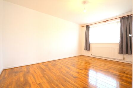 2 bedroom  Flat to rent