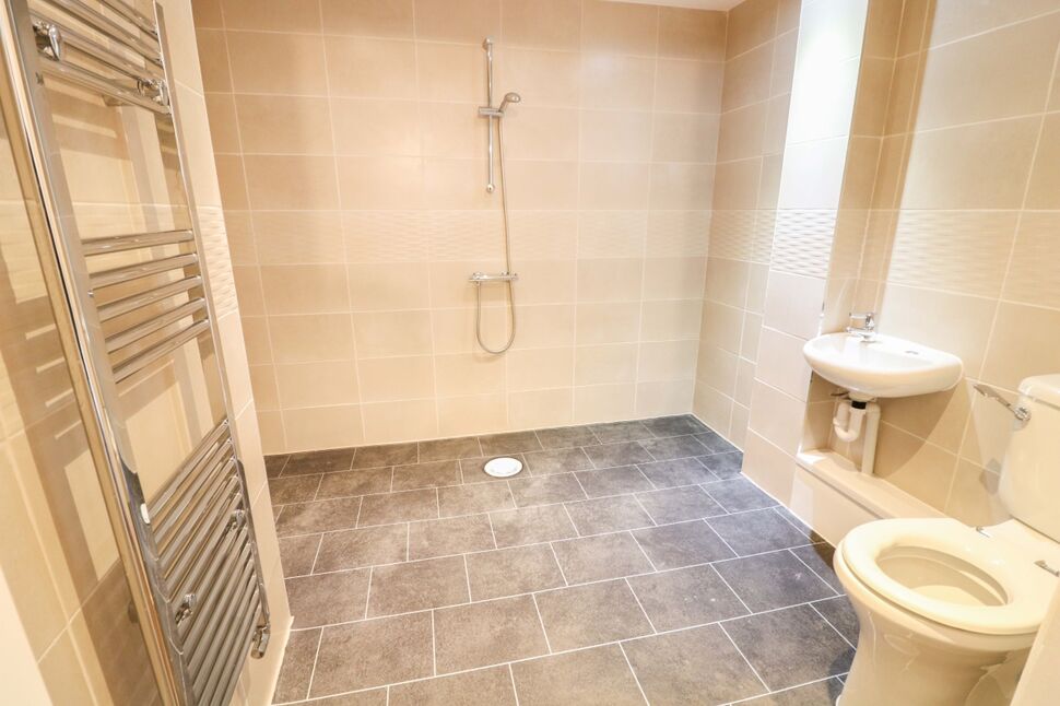 En-Suite Shower / WC