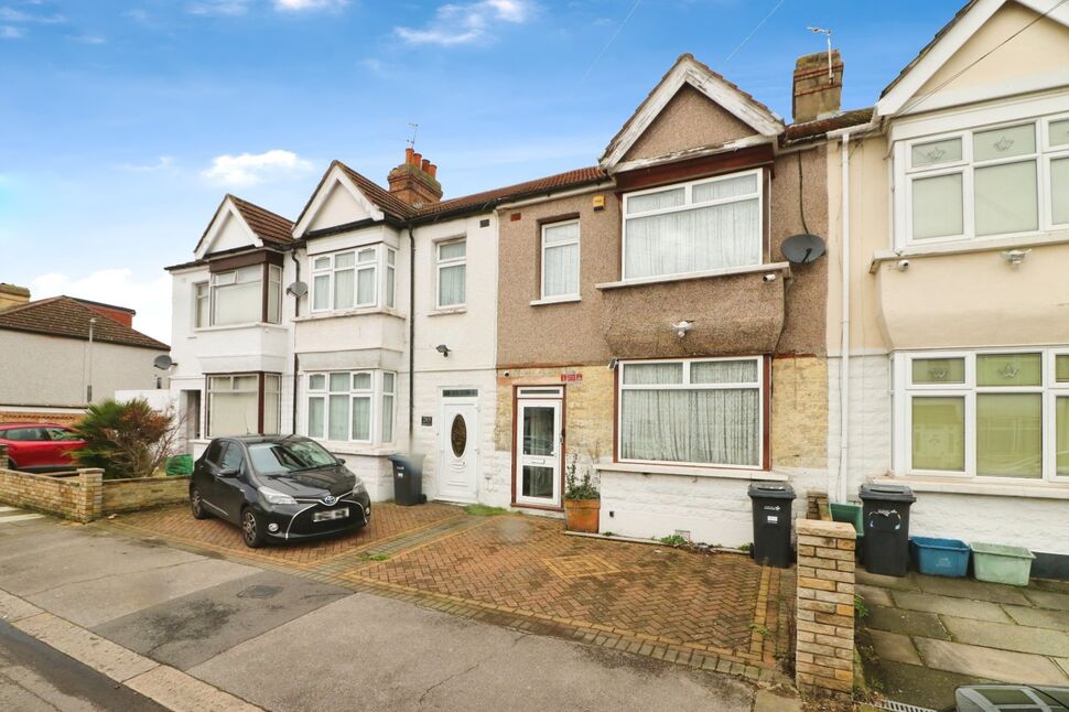 Main image of 3 bedroom Mid Terrace House for sale, Kingston Road, Ilford, IG1