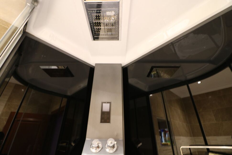 4 bedroom End Terrace House for sale, Dawlish Drive, Ilford, IG3 £750,000