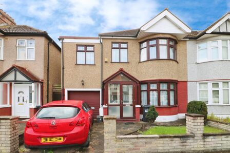 Holland Park Avenue, 3 bedroom Semi Detached House for sale, £600,000