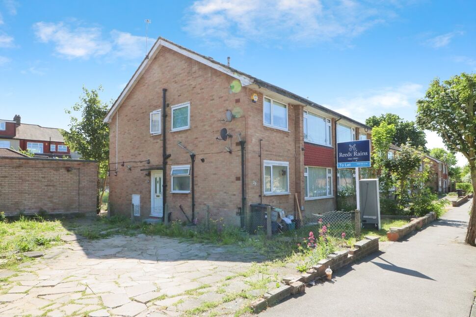 Main image of 2 bedroom Mid Terrace Flat to rent, Margaret Way, Ilford, IG4